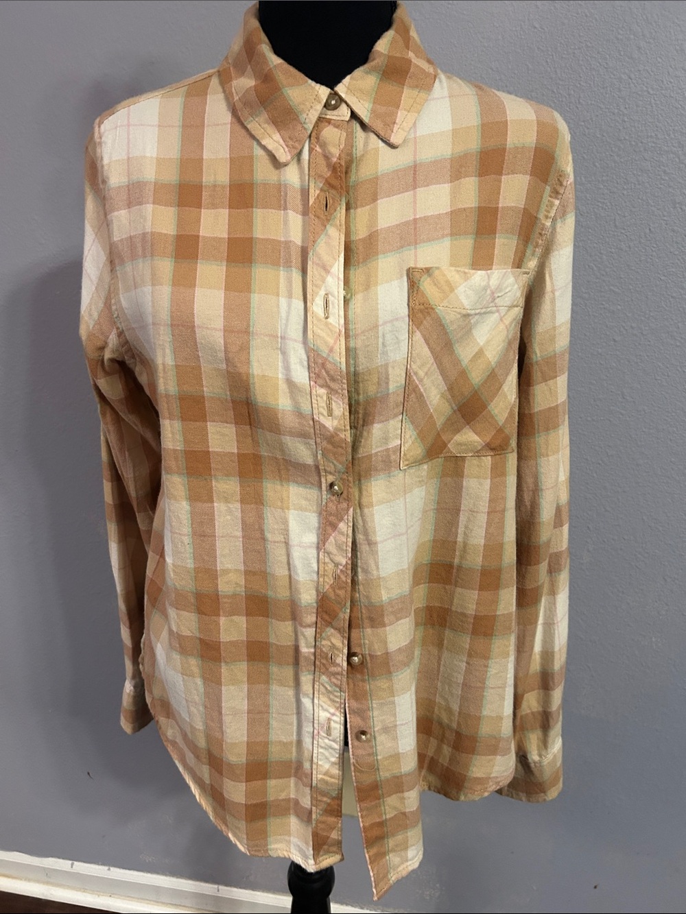 Arizona Jean Co. Casual Plaid Button Down Flannel Shirt Tan & Cream Size Small